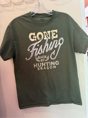 Basic Olive Green Graphic Logo Tee